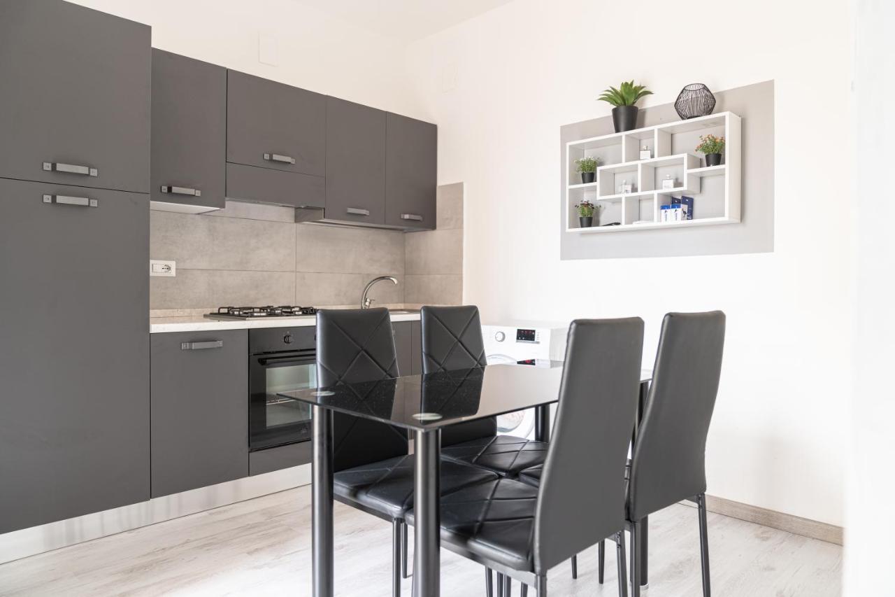 Almi - Guest Apartment Porto Torres Eksteriør billede