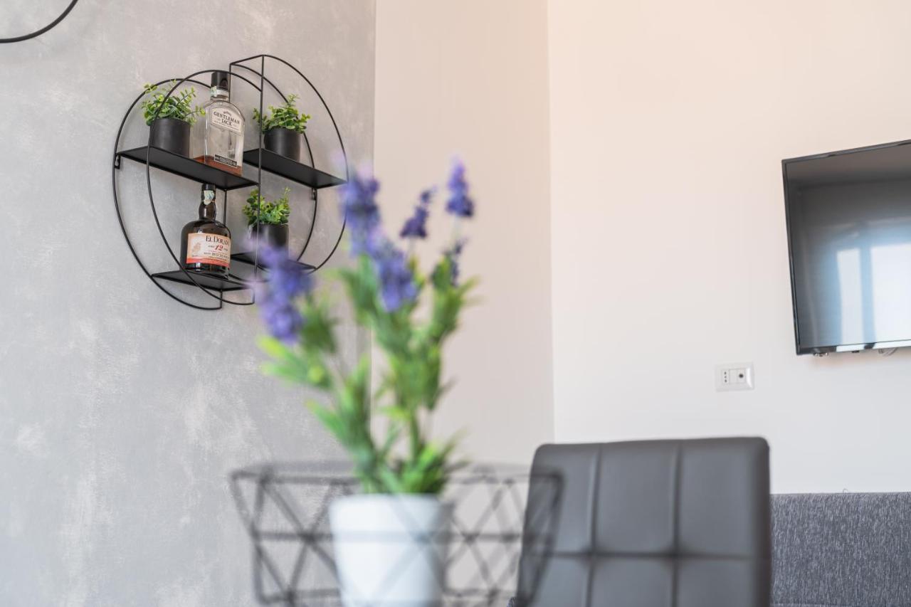 Almi - Guest Apartment Porto Torres Eksteriør billede
